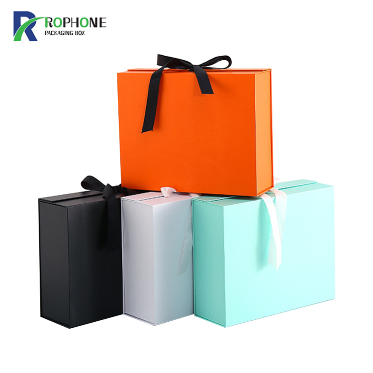 cardboard hamper ກ່ອງທີ່ມີຝາປິດ